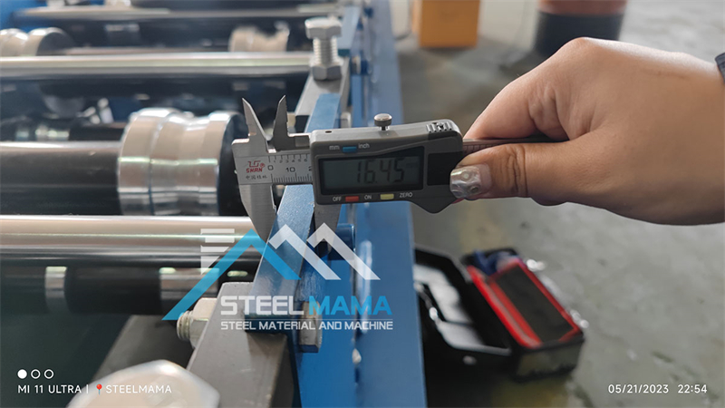 self lock standing seam machine Máquina de costura alzada con autobloqueo