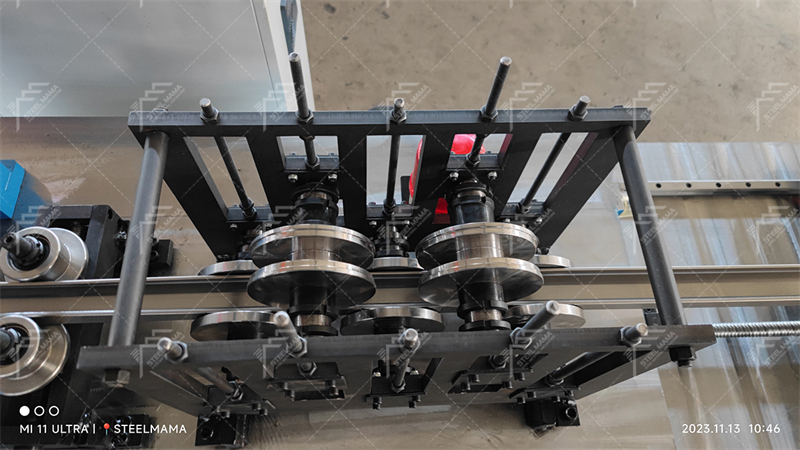 M&aacute;quina perfiladora de correas de 30 m c