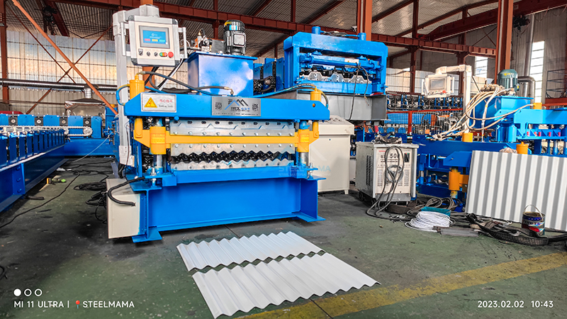 m&aacute;quina para tejados de chapa ondulada