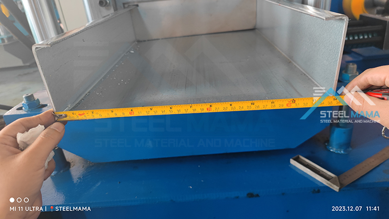 m&aacute;quina perfiladora de correas czu