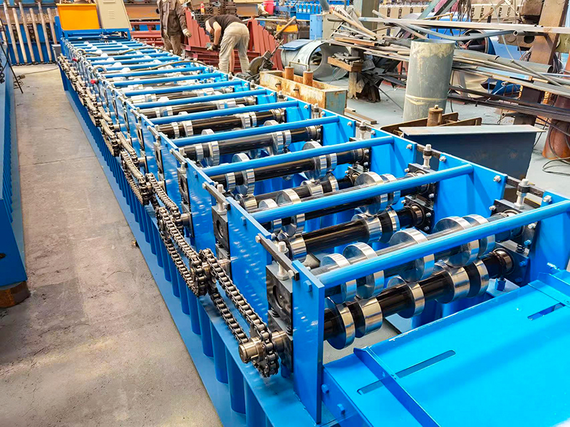 M&aacute;quina de costura alzada con autobloqueo