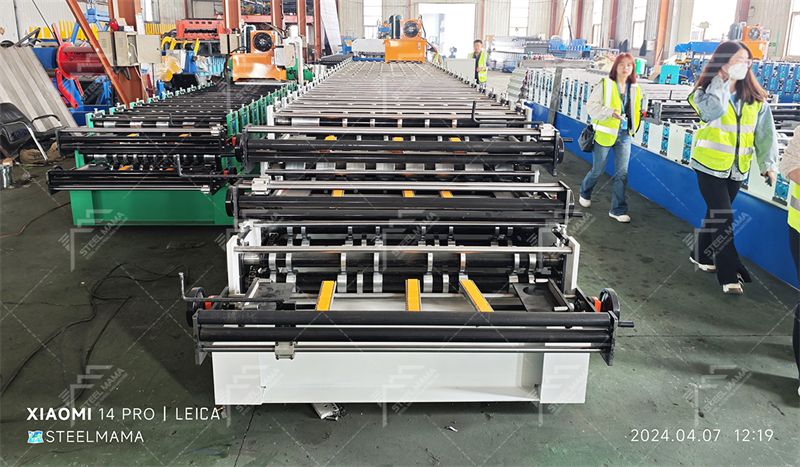 M&aacute;quina de l&aacute;minas para techos IBR de tres capas