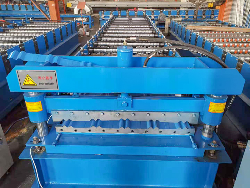 m&aacute;quina formadora de techo de costillas