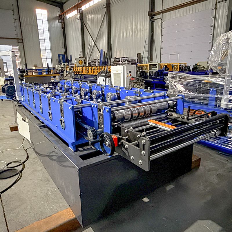 Máquina formadora de rollos de láminas de techo con costura permanente portátil Kr24 de alto nivel popular de Colombia