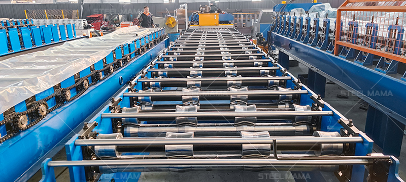 m&aacute;quina para fabricar l&aacute;minas de techo de segunda mano