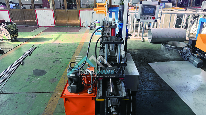 m&aacute;quina de correas de techo u