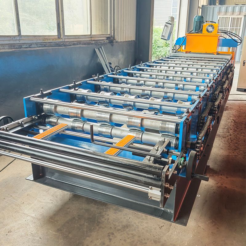 Chile Popular High Performance 840 Trapezoidal Roll Roll Máquina de formación