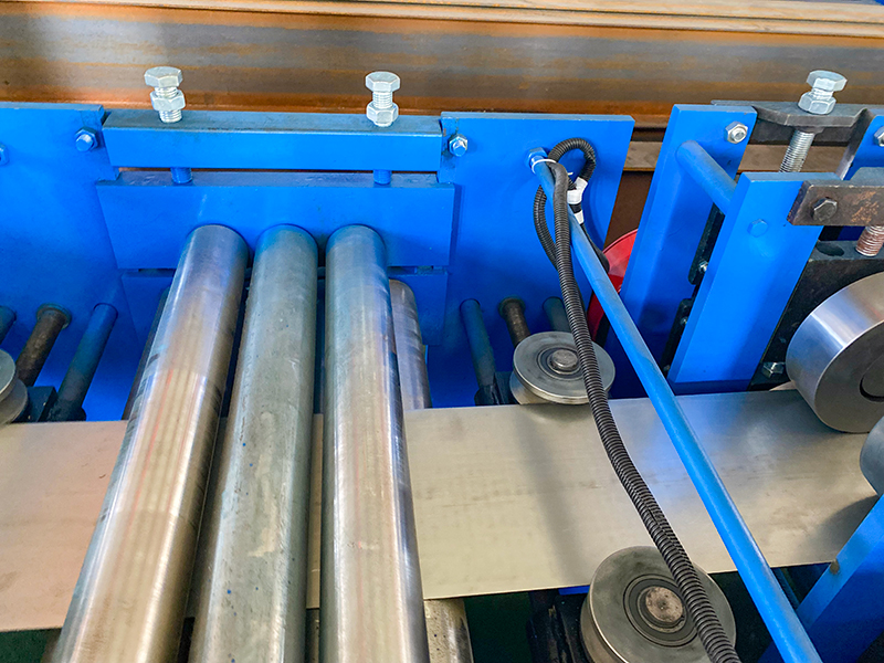 maquinaria perfiladora de correas c