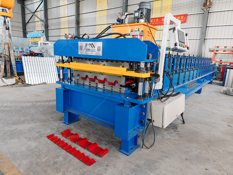 M&aacute;quina perfiladora de paneles de techo de doble capa