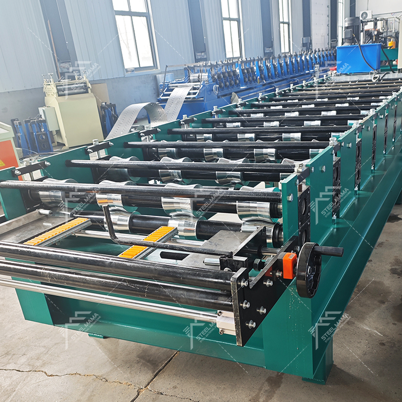Gabonese popular estabilidad de alta estabilidad completa 800 IBR trapezoidal toecera de techo formando máquina de formación