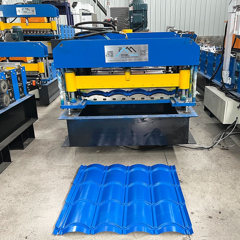 Sudán del Sur de alta eficiencia de alta eficiencia 868 Máquina de formación de rollo de techo de azulejos