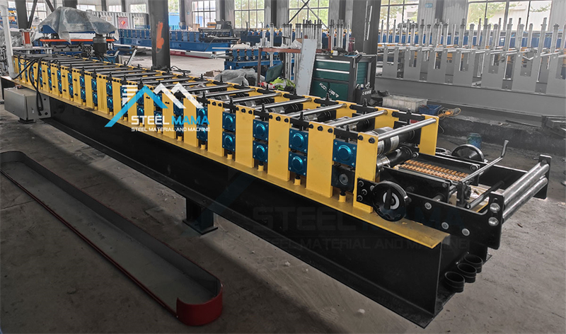 m&aacute;quina de panel de techo de costura alzada