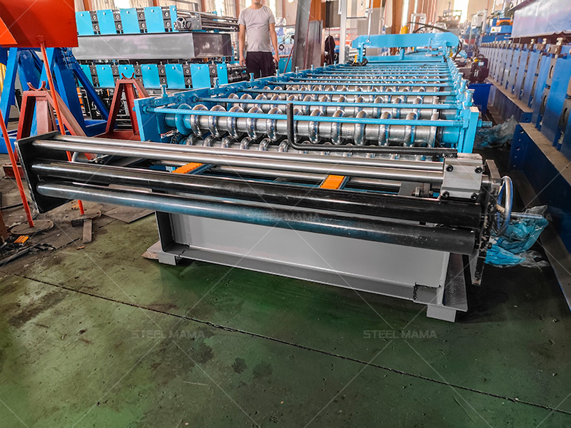 m&aacute;quina perfiladora de l&aacute;minas para techos