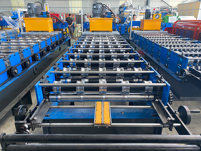 m&aacute;quina para fabricar tejas color acero