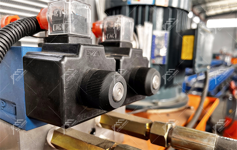 M&aacute;quina de l&aacute;mina de techo de IBR