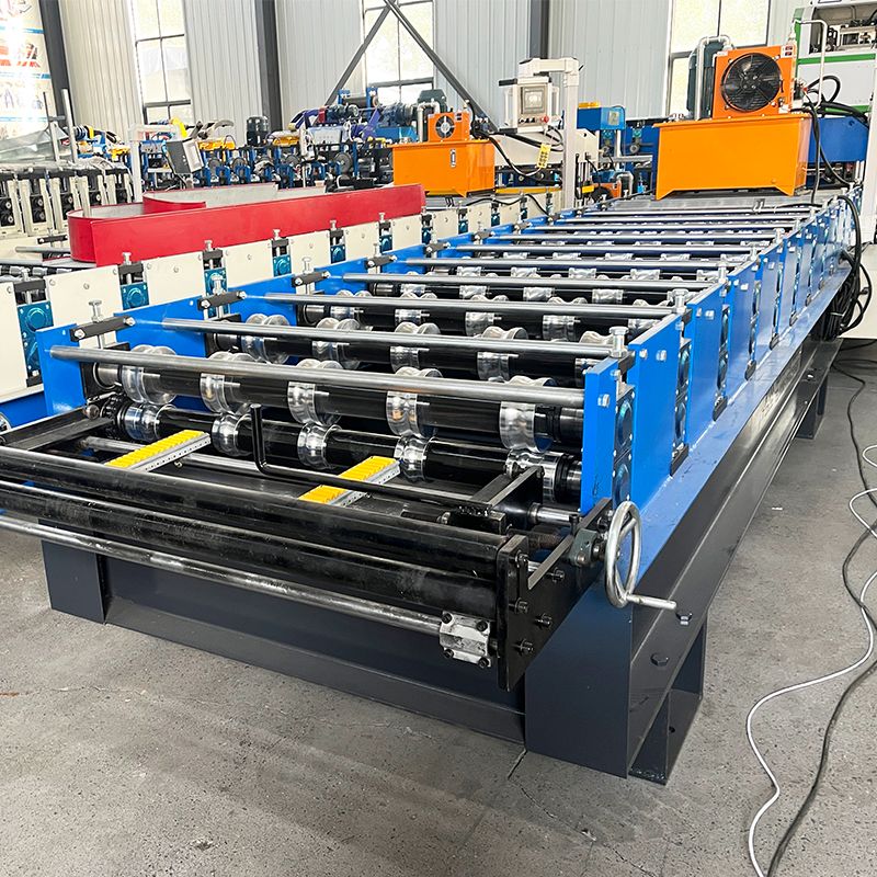 Máquina formadora de rollos de láminas de techo de tejas Q esmaltadas 800 completamente automáticas de alto nivel popular de Zimbabwe