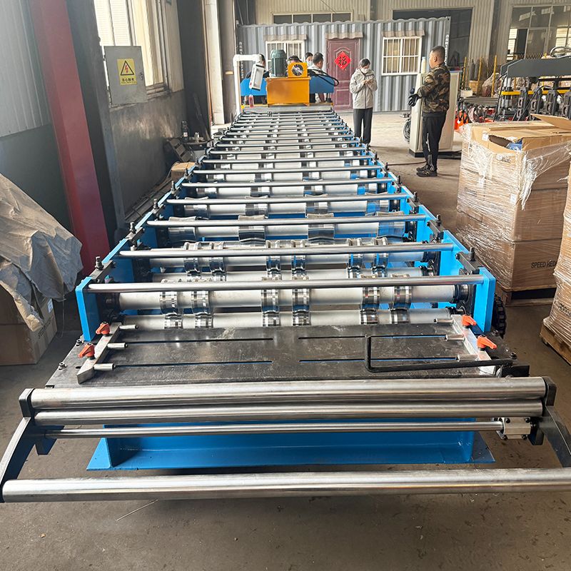 Máquina formadora de rollos de láminas para techos de paneles R completamente automática de alto rendimiento popular en Estados Unidos