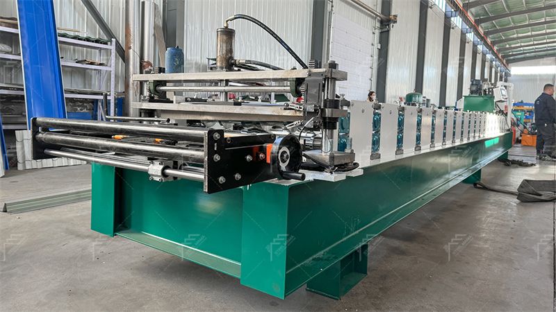 m&aacute;quina formadora de l&aacute;minas de techo ibr