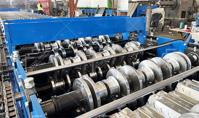 m&aacute;quina de cubierta de piso estructural de acero