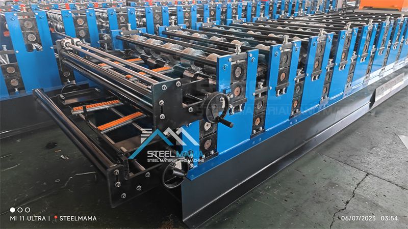 836 M&aacute;quina de l&aacute;minas de techo corrugado