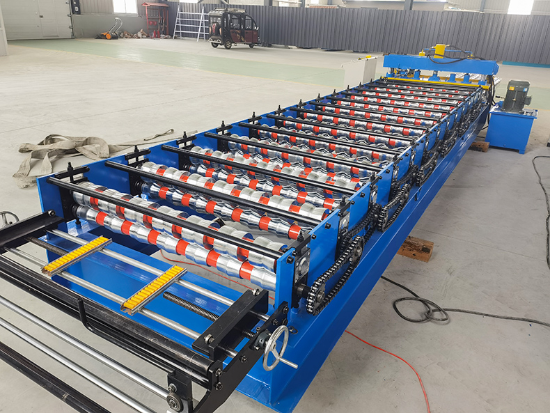 L&iacute;nea de producci&oacute;n de m&aacute;quina formadora de rollos de tejas Metcopo de Nigeria, tipo popular directo de f&aacute;brica, l&iacute;nea de producci&oacute;n