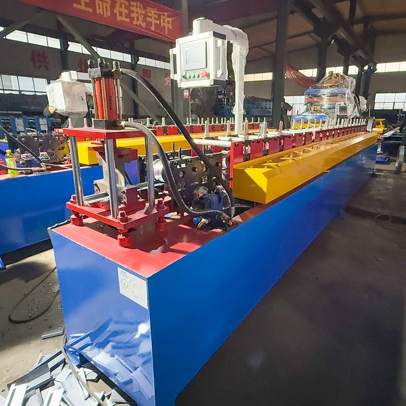 Máquina formadora de rollos de clip de acero galvanizado de alto nivel popular de México Kr18