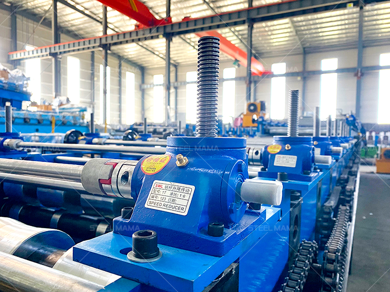 Techo de acero de tejas vidriadas de color