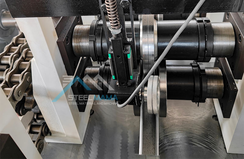 m&aacute;quina de correas de chapa c