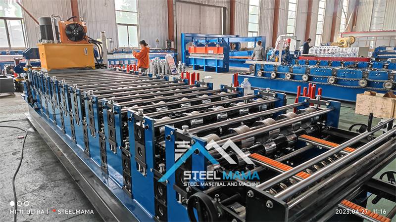 M&aacute;quina para l&aacute;minas de techo corrugado 836