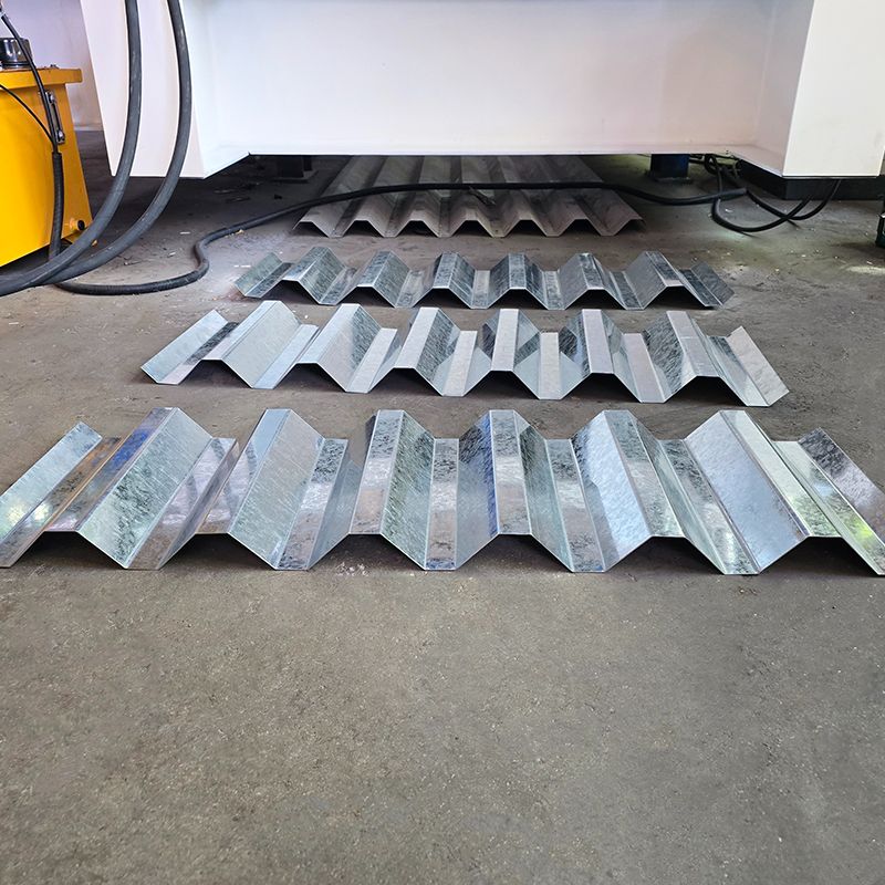 Máquina de formación de láminas de techo de techo de metal de alta eficiencia de Canadá de alta eficiencia