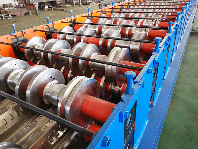 M&aacute;quina formadora de rollos para pisos de chapa de acero galvanizado de metal para personalizaci&oacute;n de f&aacute;brica