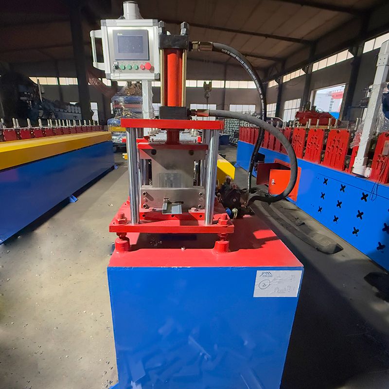 Máquina formadora de rollos de clip de acero galvanizado de alto nivel popular de México Kr18