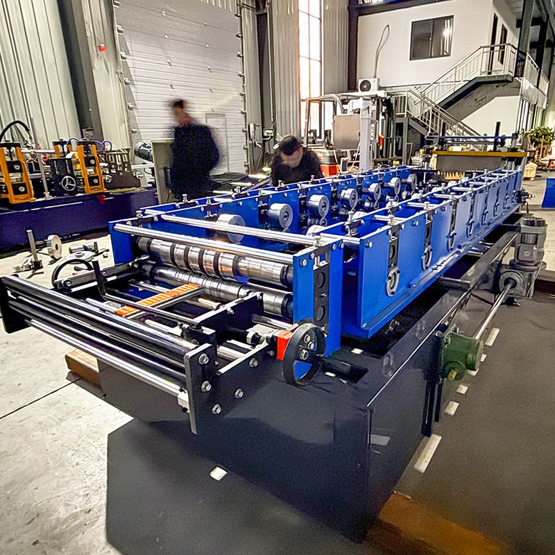 Máquina formadora de rollos de láminas de techo con costura permanente portátil Kr24 de alto nivel popular de Colombia