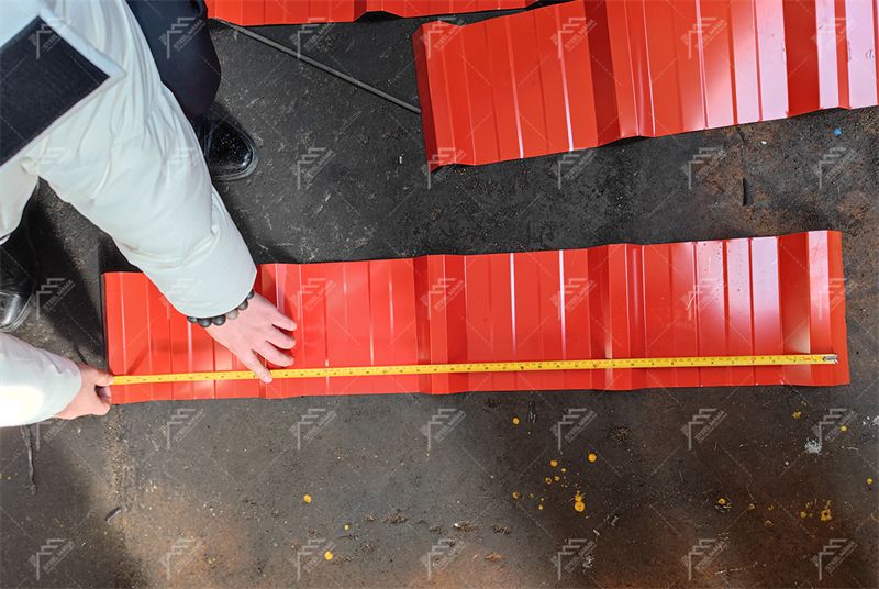 M&aacute;quina para fabricar l&aacute;minas de techo de metal ibr