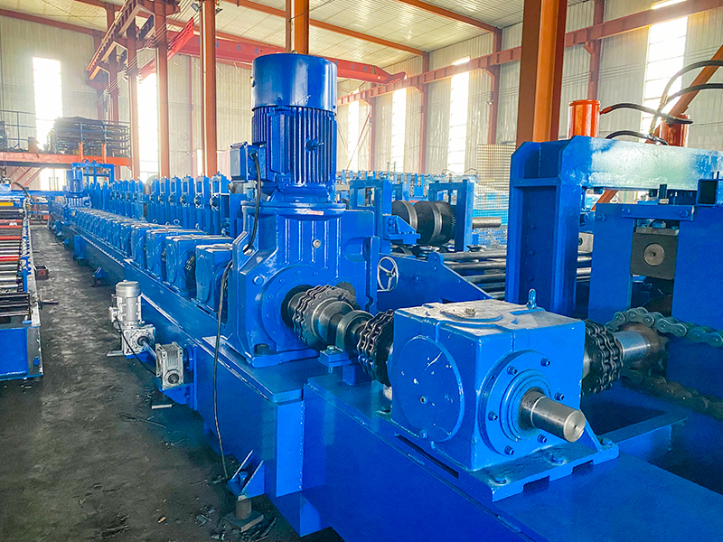 m&aacute;quina formadora de rollos de canal cz de bajo costo