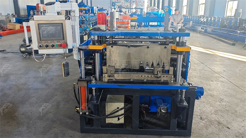 F&aacute;brica de m&aacute;quinas port&aacute;tiles para techado con junta alzada