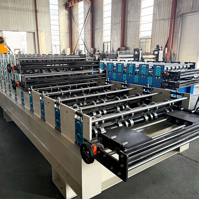 Máquina popular de tres capas de láminas para techos de tejas TR4 y trapezoidales R101 y 950 de alta eficiencia en México