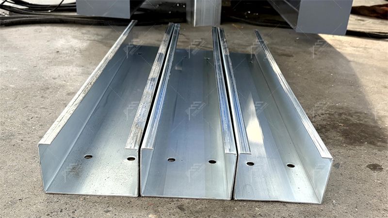 m&aacute;quina de correas de chapa c