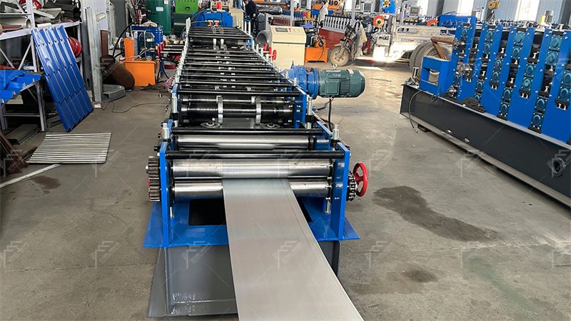 M&aacute;quina para fabricar vigas de correa de acero C 