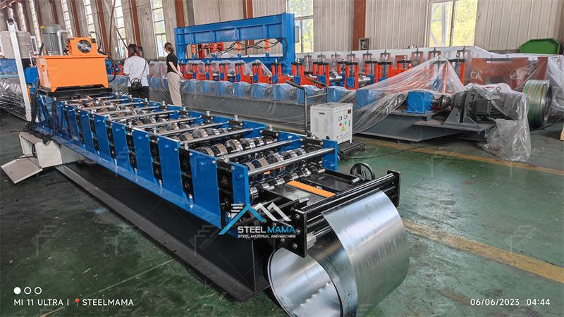 m&aacute;quina de tapa de cumbrera de acero