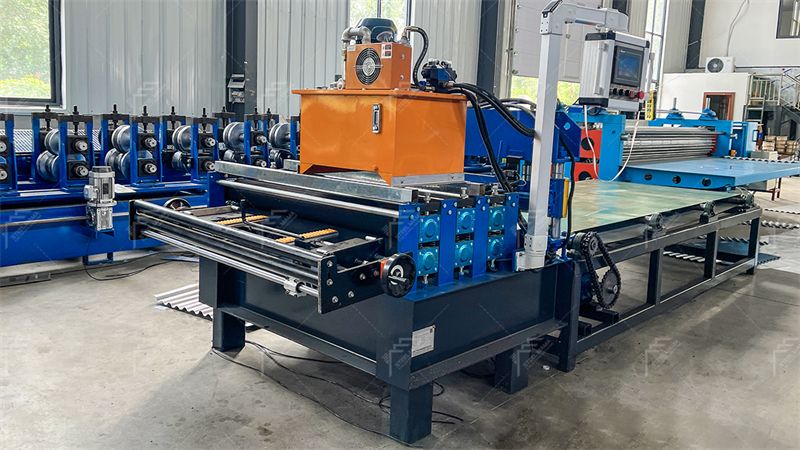 M&aacute;quina perfiladora de l&aacute;minas de techo corrugado
