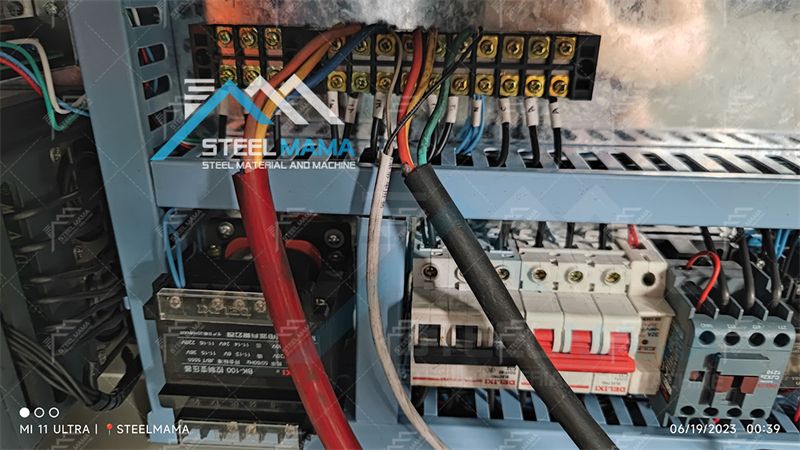 precio de la m&aacute;quina para techos de costura permanente