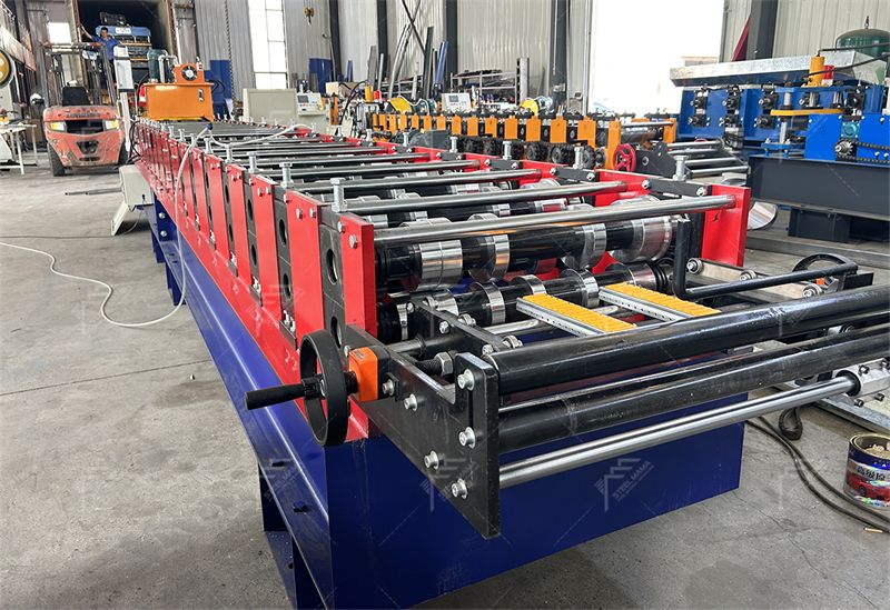 m&aacute;quina de techo de costura en pie