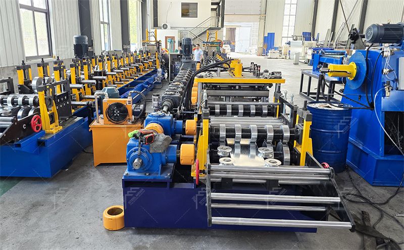 M&aacute;quina para fabricar correas CZ 