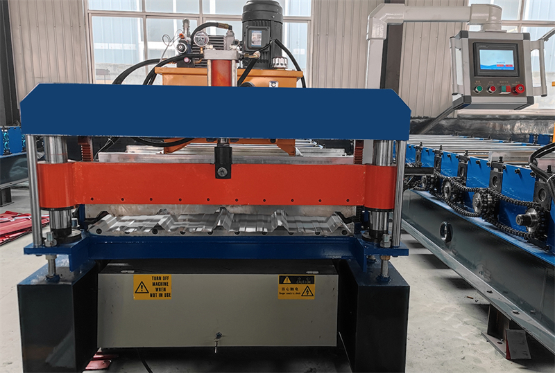 m&aacute;quina formadora de l&aacute;minas para techos de metal