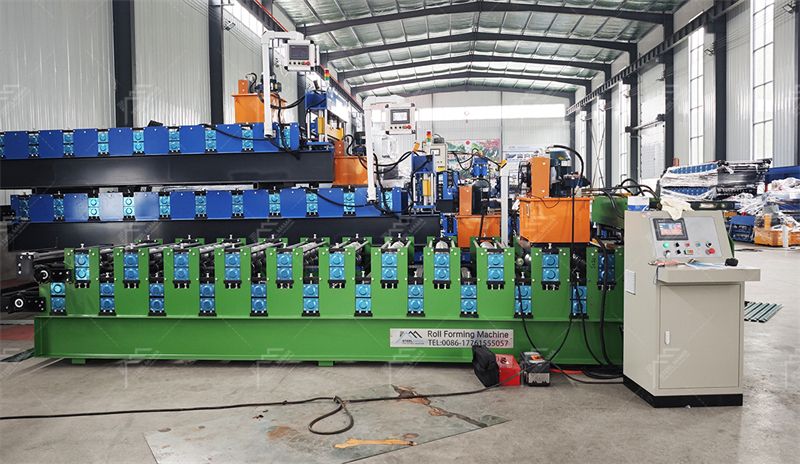 M&aacute;quina formadora de techos de tejas de doble capa