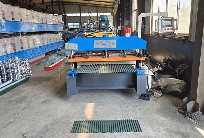 m&aacute;quina de formaci&oacute;n de rollo de techo corrugado