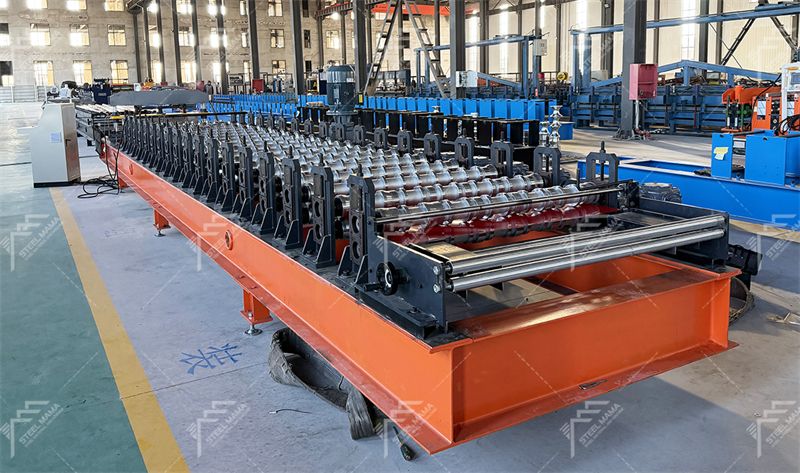 M&aacute;quina formadora de l&aacute;minas trapezoidales 