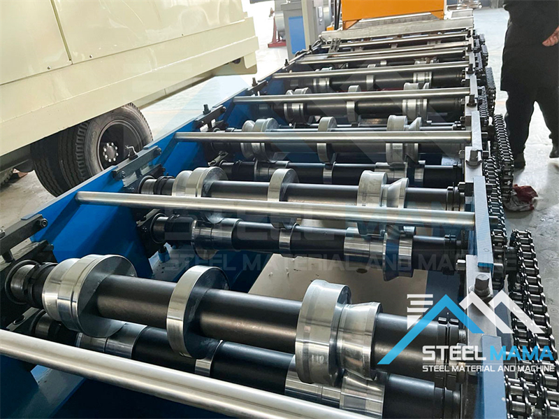 m&aacute;quina de techo de junta alzada