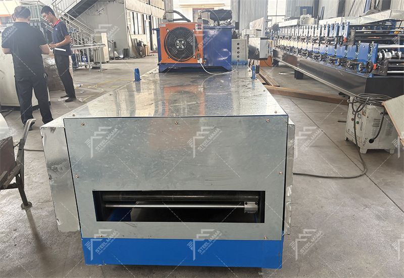 M&aacute;quina perfiladora de costura alzada a la venta 